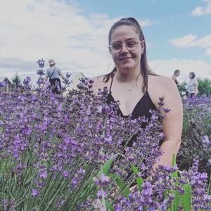 Meet your Posher, Laurence